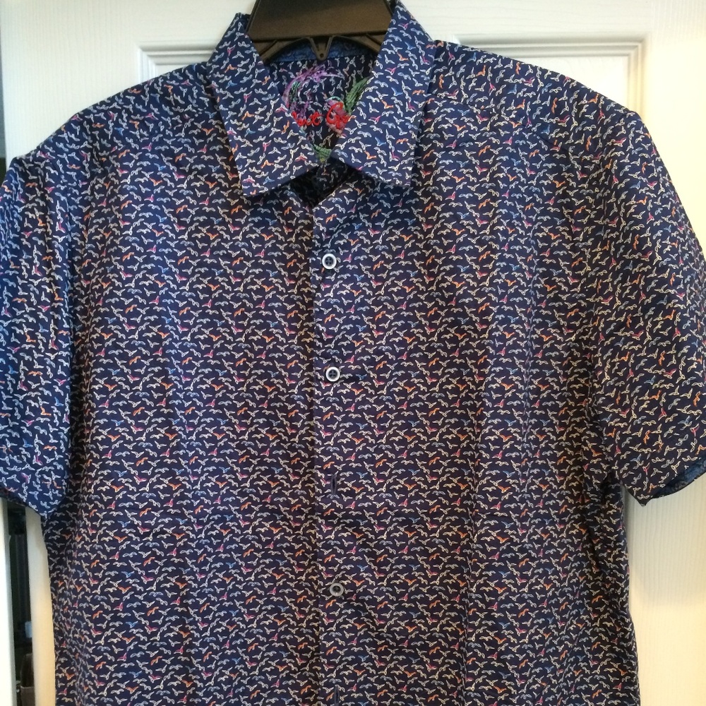 Robert Graham Altamont s/s shirt  Medium  NWT